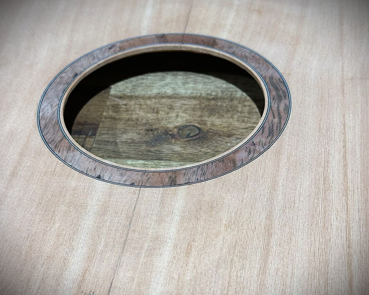 Setting the rosette and cutting the soundhole &ndash; photograph 8 of 10
